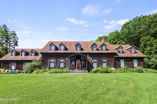 153 Gale Rd, Williamstown, MA 01267 - Photo 1