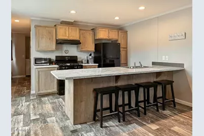 7 Third Ave, Cheshire, MA 01225 - Photo 5