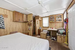 33 Gibbs Rd, Blandford, MA 01008 - Photo 9