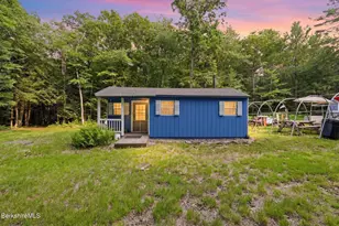 33 Gibbs Rd, Blandford, MA 01008 - Photo 1