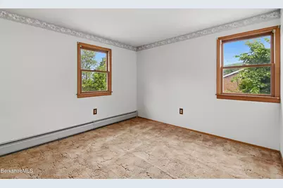 90 Brickyard Ct, North Adams, MA 01247 - Photo 17