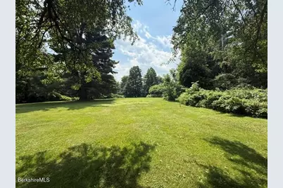 179 Sloan Rd, Williamstown, MA 01267 - Photo 33