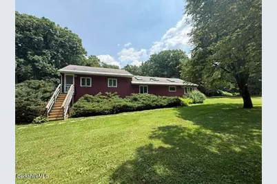 179 Sloan Rd, Williamstown, MA 01267 - Photo 3