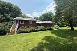 179 Sloan Rd, Williamstown, MA 01267 - Photo 3