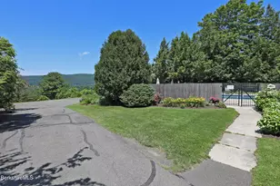 200 Old Stockbridge Rd, Stockbridge, MA 01262 - Photo 35