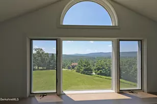200 Old Stockbridge Rd, Stockbridge, MA 01262 - Photo 9