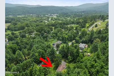 9 Abbey Hill Dr, Great Barrington, MA 01230 - Photo 5