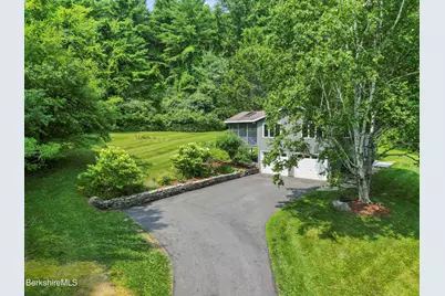 9 Abbey Hill Dr, Great Barrington, MA 01230 - Photo 3