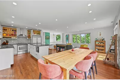9 Abbey Hill Dr, Great Barrington, MA 01230 - Photo 11