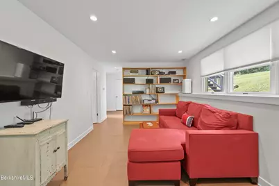 9 Abbey Hill Dr, Great Barrington, MA 01230 - Photo 33