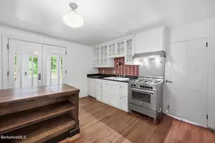 200 E Stahl Rd, Sheffield, MA 01222 - Photo 11