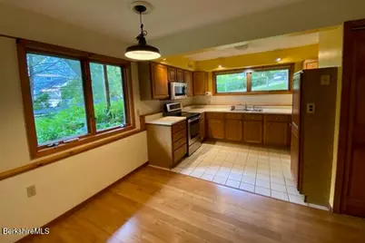 9 Forest Row, Great Barrington, MA 01230 - Photo 7