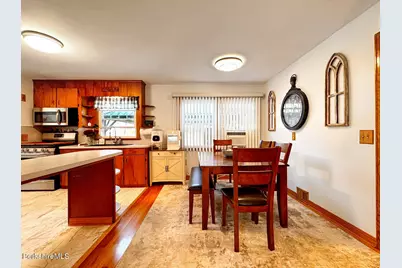 106 Gamwell Ave, Pittsfield, MA 01201 - Photo 11