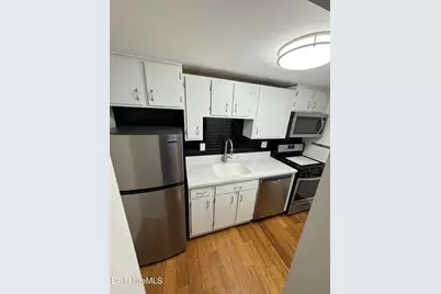 81 Dartmouth St #Unit 208, Pittsfield, MA 01201 - Photo 11