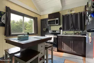 25 S Sandisfield Rd, Sandisfield, MA 01255 - Photo 23