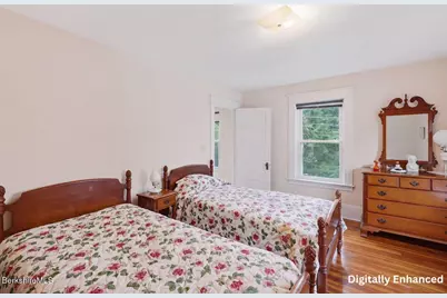 1228 East St, Pittsfield, MA 01201 - Photo 5
