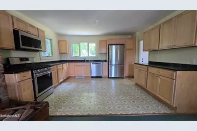 184 White Mills Rd, Chatham, NY 12037 - Photo 7