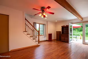 61 Sheffield St, Pittsfield, MA 01201 - Photo 11