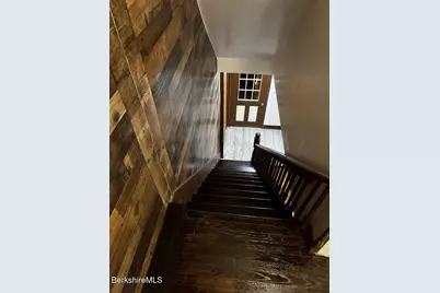 98 Lincoln St, Pittsfield, MA 01201 - Photo 17