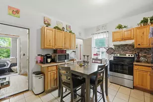 158-160 Linden St, Pittsfield, MA 01201 - Photo 9