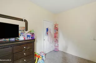 158-160 Linden St, Pittsfield, MA 01201 - Photo 49