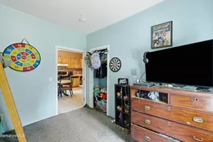 158-160 Linden St, Pittsfield, MA 01201 - Photo 45