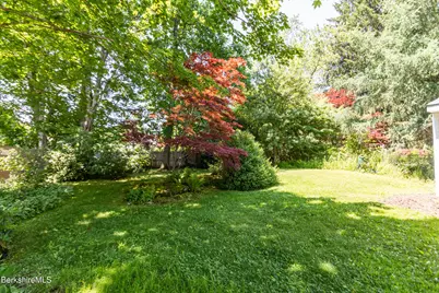85 Somerset Ave, Pittsfield, MA 01201 - Photo 33