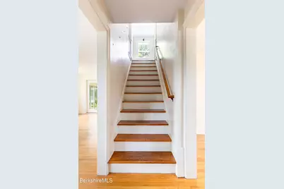 85 Somerset Ave, Pittsfield, MA 01201 - Photo 17
