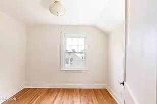85 Somerset Ave, Pittsfield, MA 01201 - Photo 9