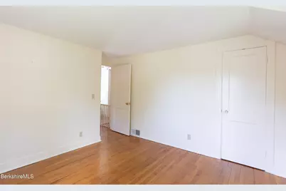 85 Somerset Ave, Pittsfield, MA 01201 - Photo 15