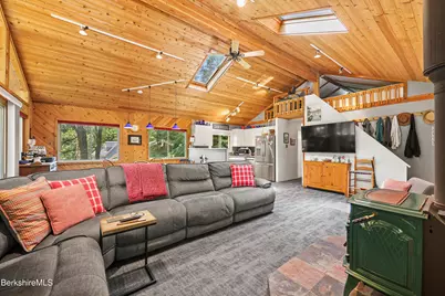 46 Linden Ln, Hinsdale, MA 01235 - Photo 21