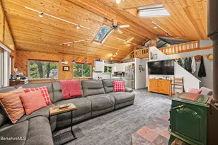 46 Linden Ln, Hinsdale, MA 01235 - Photo 21