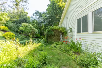 6 Kara Dr, Pittsfield, MA 01201 - Photo 43