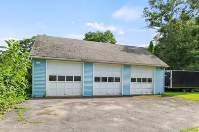 16 North St, North Adams, MA 01247 - Photo 41