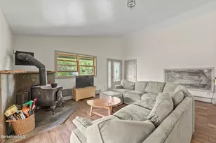 451 Williamstown Rd, Lanesborough, MA 01237 - Photo 7