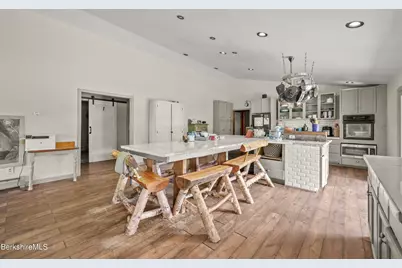 451 Williamstown Rd, Lanesborough, MA 01237 - Photo 9