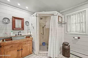 451 Williamstown Rd, Lanesborough, MA 01237 - Photo 29