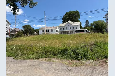 58 Summer St, Adams, MA 01220 - Photo 7