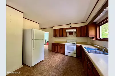 5 Apple St, Stockbridge, MA 01262 - Photo 13