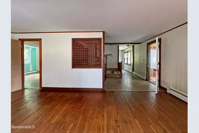 5 Apple St, Stockbridge, MA 01262 - Photo 9