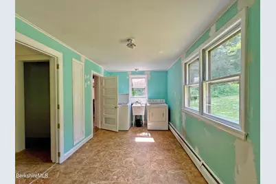 5 Apple St, Stockbridge, MA 01262 - Photo 15