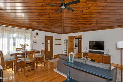 28 National St, Lanesborough, MA 01237 - Photo 7
