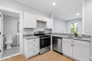 53 Orchard St, Pittsfield, MA 01201 - Photo 9