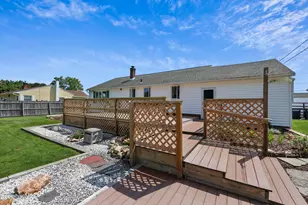 30 Joan Dr, Pittsfield, MA 01201 - Photo 25