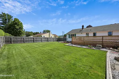 30 Joan Dr, Pittsfield, MA 01201 - Photo 33