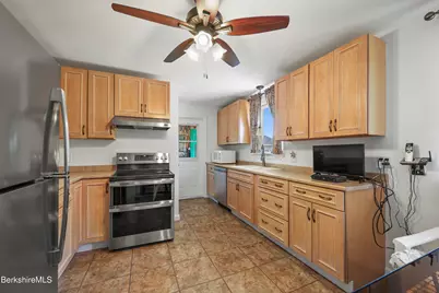 30 Joan Dr, Pittsfield, MA 01201 - Photo 7