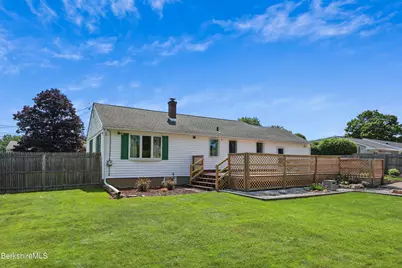 30 Joan Dr, Pittsfield, MA 01201 - Photo 27