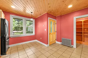 10 Summer St, Adams, MA 01220 - Photo 27