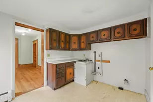 10 Summer St, Adams, MA 01220 - Photo 17