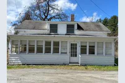 17 High St, West Stockbridge, MA 01266 - Photo 1